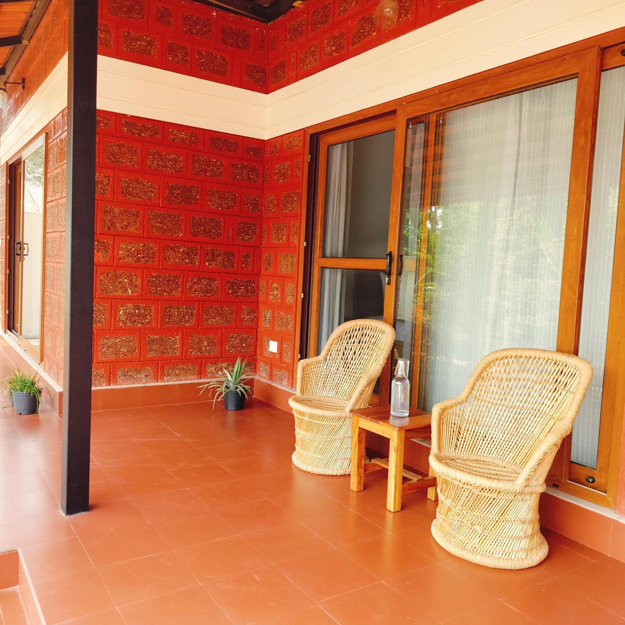 The Ixora - A Boutique Homestay Varkala Exterior photo